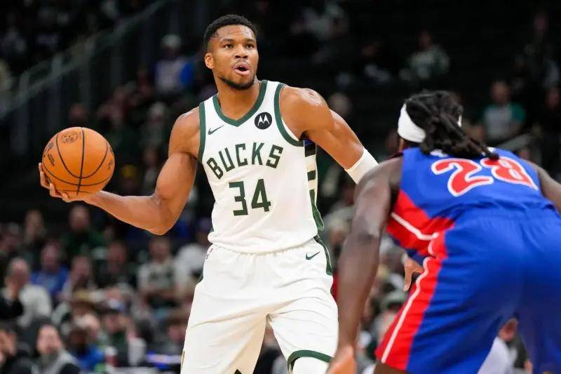 包含字母哥连续十场比赛得分超过惊险取胜，加拿大队挑战极限！的词条