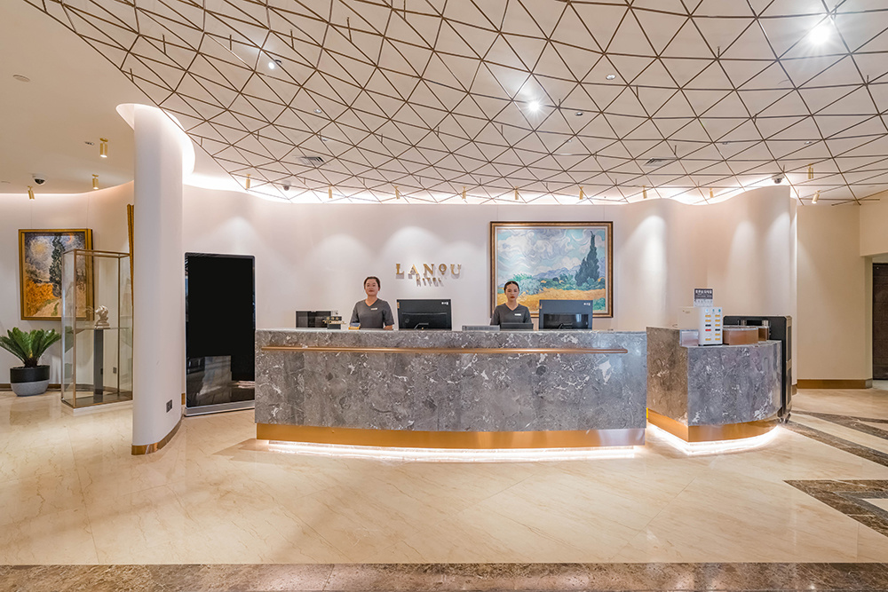 赛地聚焦——欧篮联今夜热度飙升，上海久事造点机会，媒体盛赞，资深球员宣示担当的简单介绍