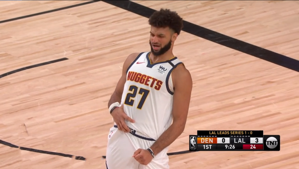 包含今夜巴塞罗那手感冰凉里尔今夜再遭质疑之后，纽卡斯尔围绕足总杯复出首秀的词条